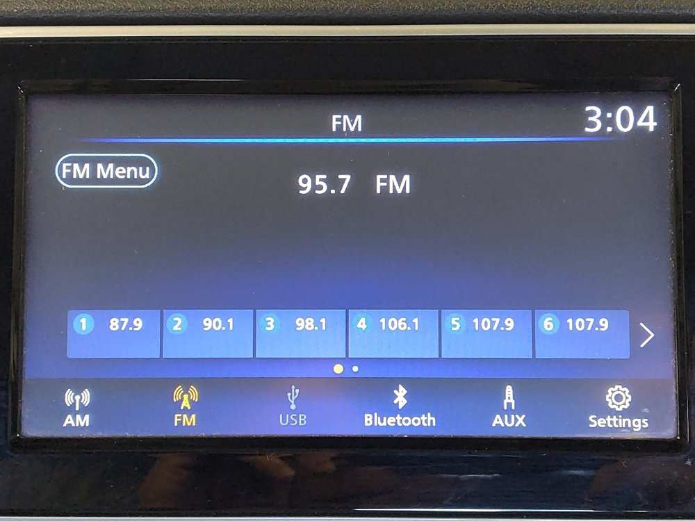 Used 2022 Nissan Versa S FWD image 25