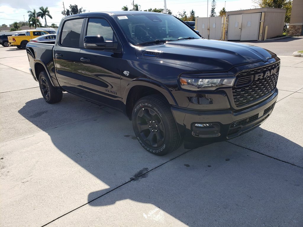 New 2026 RAM 1500 4x4 Crew Cab image 8