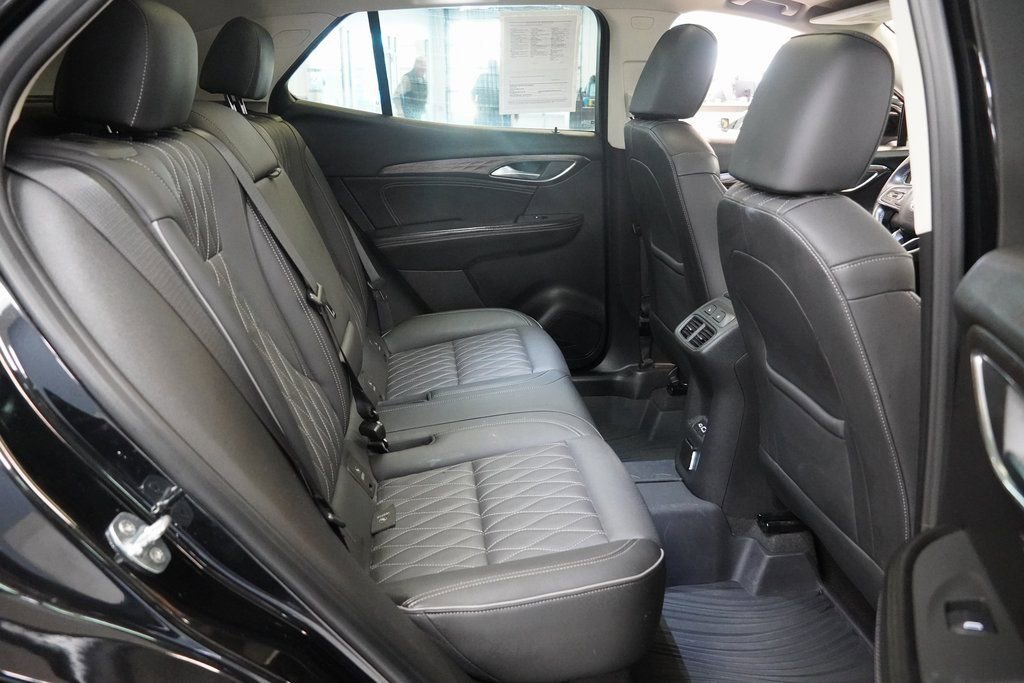 Used 2023 Buick Envision Avenir AWD/4WD image 31
