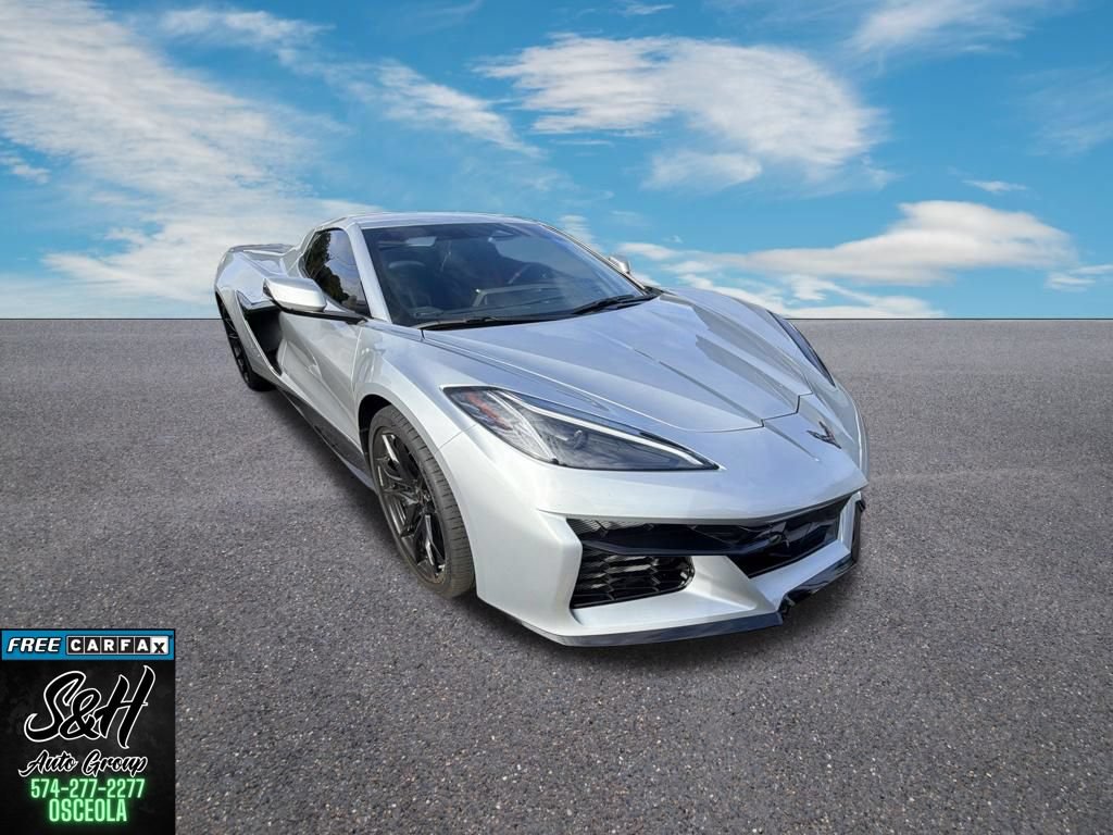 Used 2027 Chevrolet Corvette Grand Sport RWD image 4