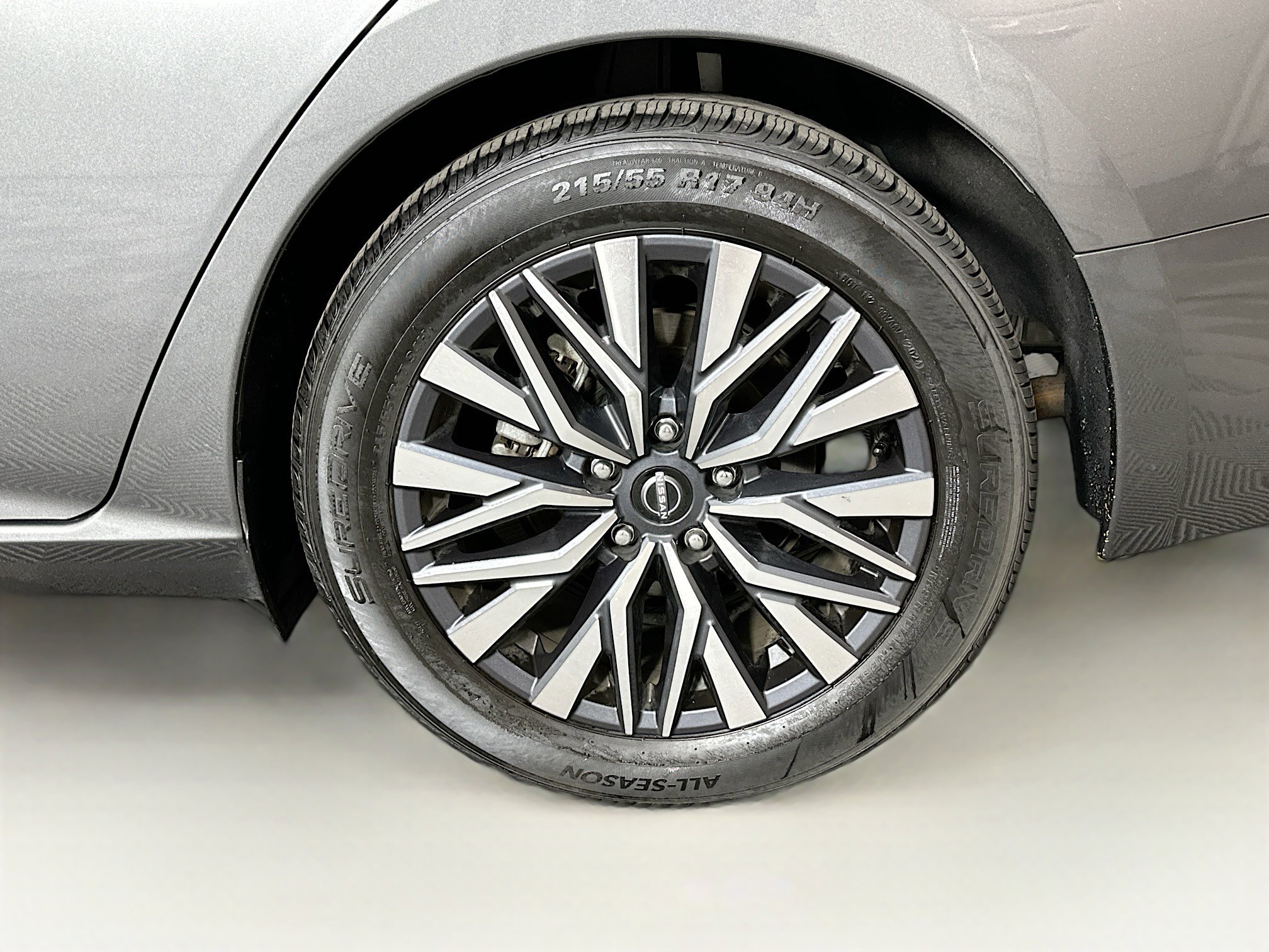 Used 2025 Nissan Altima 2.5 SV image 11