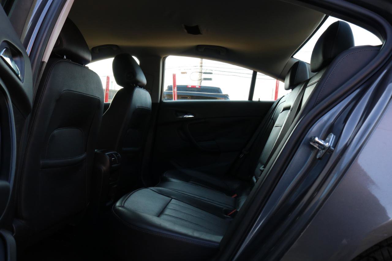 Used 2011 Buick Regal CXL w/ RL3 Preferred Equipment Group FWD image 28