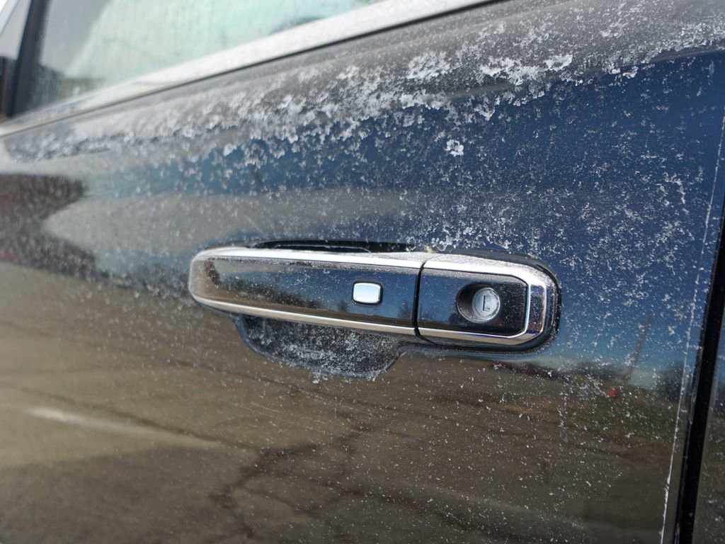 Used 2019 GMC Yukon XL Denali w/ Denali Ultimate Package image 10