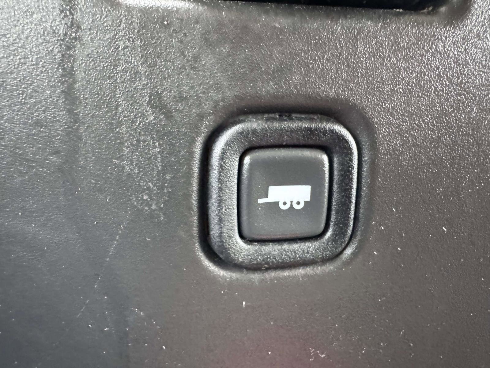 Used 2024 GMC Savana 2500 w/ Driver Convenience Package image 24