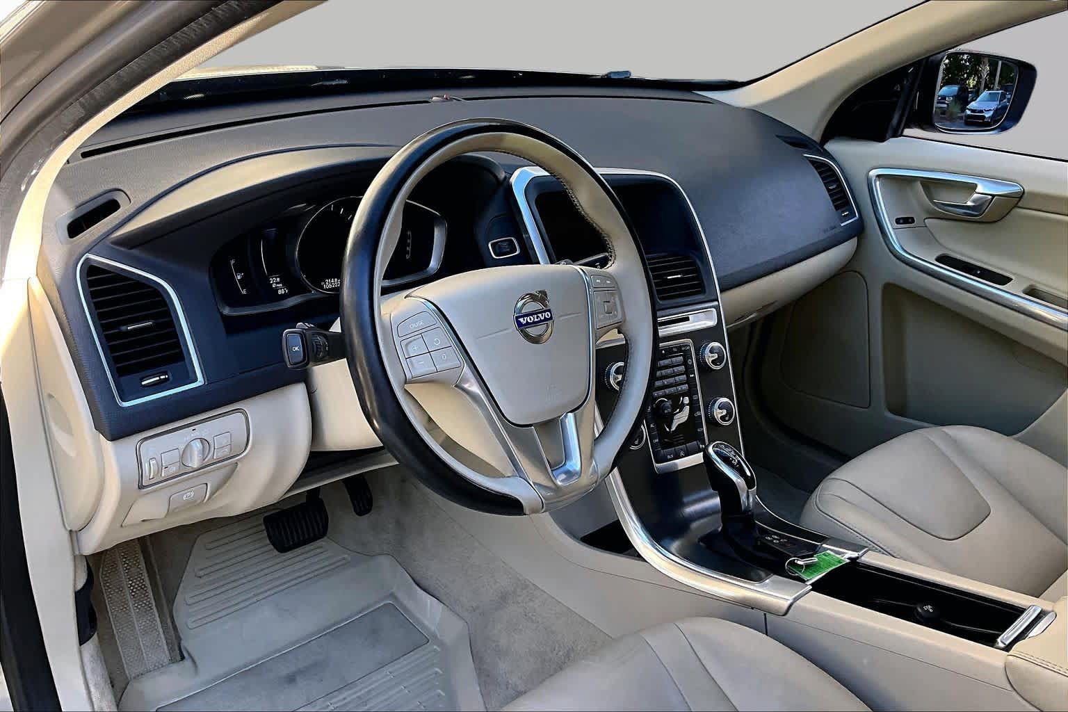Used 2015 Volvo XC60 T5 Premier FWD image 18