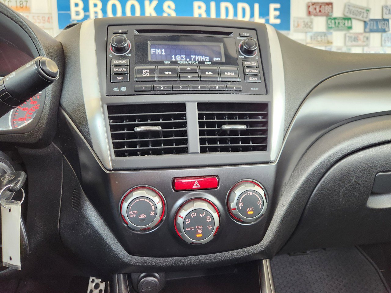 Used 2011 Subaru Impreza WRX Sedan image 8