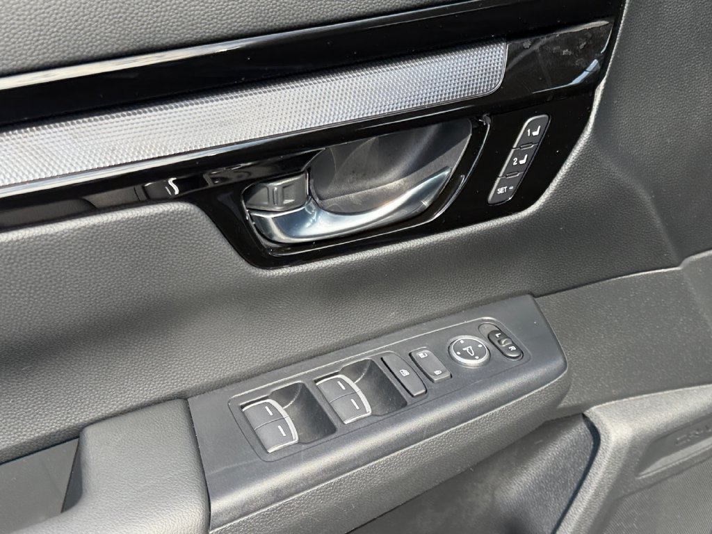 Used 2026 Honda CR-V Sport Touring image 14