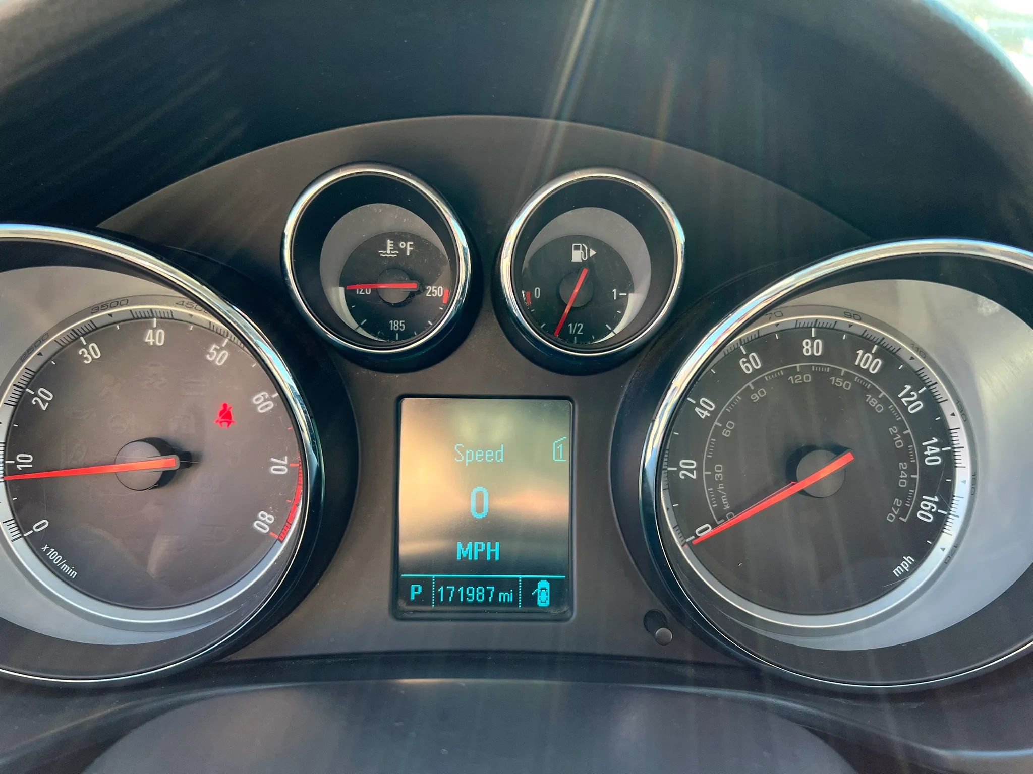 Used 2012 Buick Regal Leather image 12