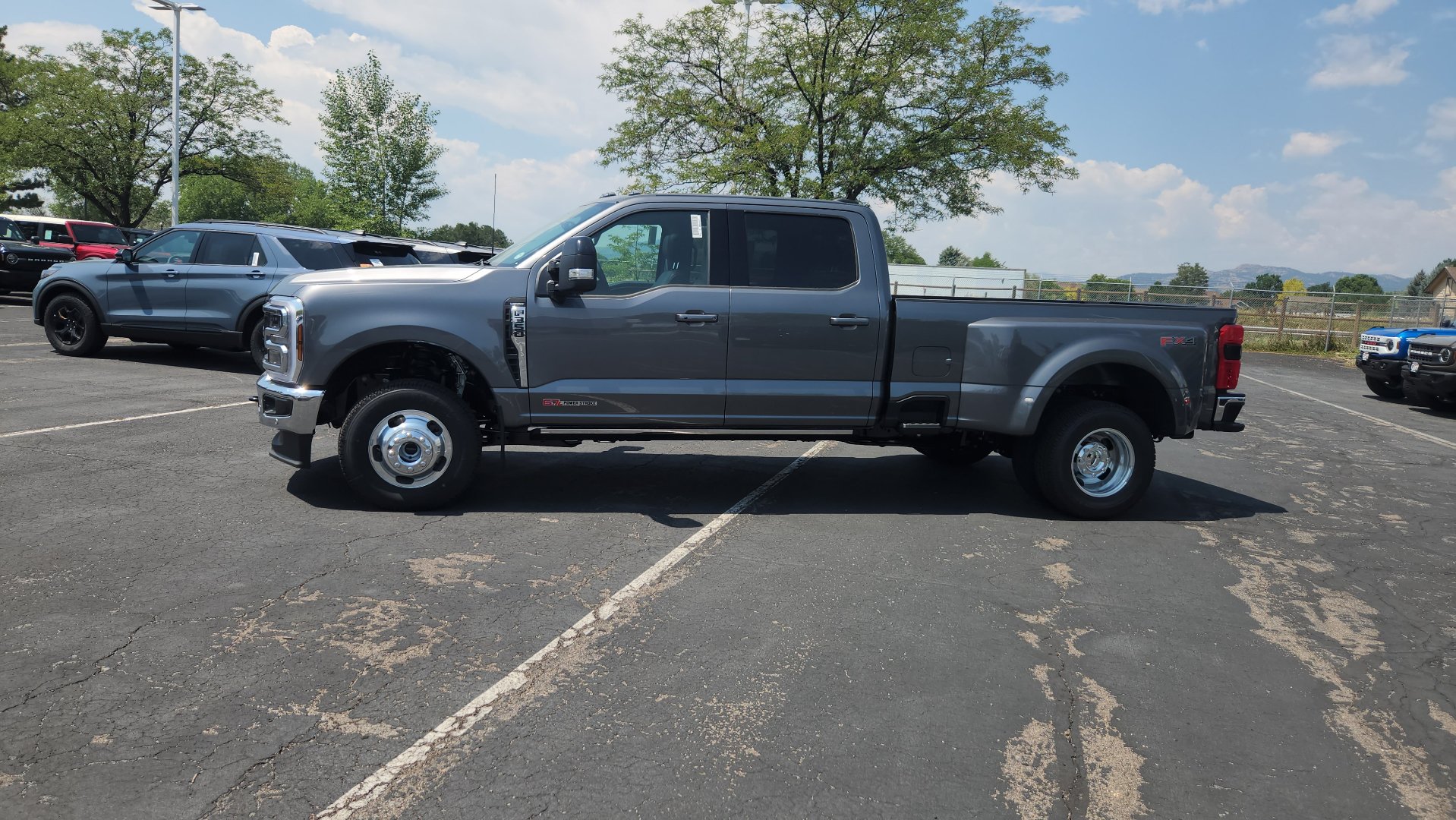 New 2026 Ford F350 Lariat w/ Lariat Ultimate Package AWD/4WD image 4