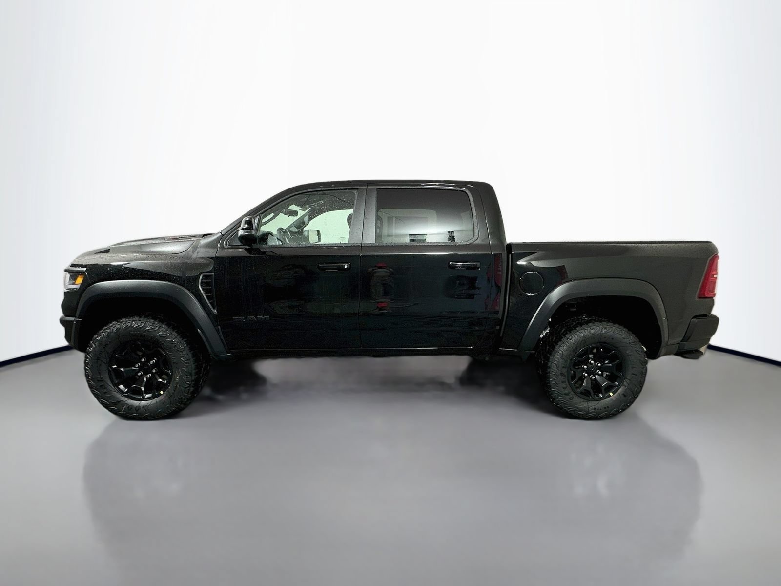 New 2026 RAM 1500 RHO w/ RHO Level 1 Equipment Group AWD/4WD image 4