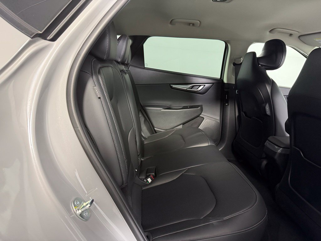 Used 2025 Kia EV6 Wind RWD image 21