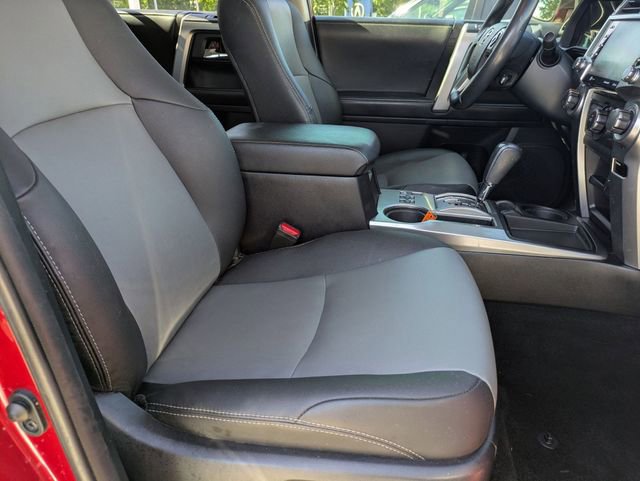 Used 2022 Toyota 4Runner SR5 Premium w/ Moonroof Package RWD image 31