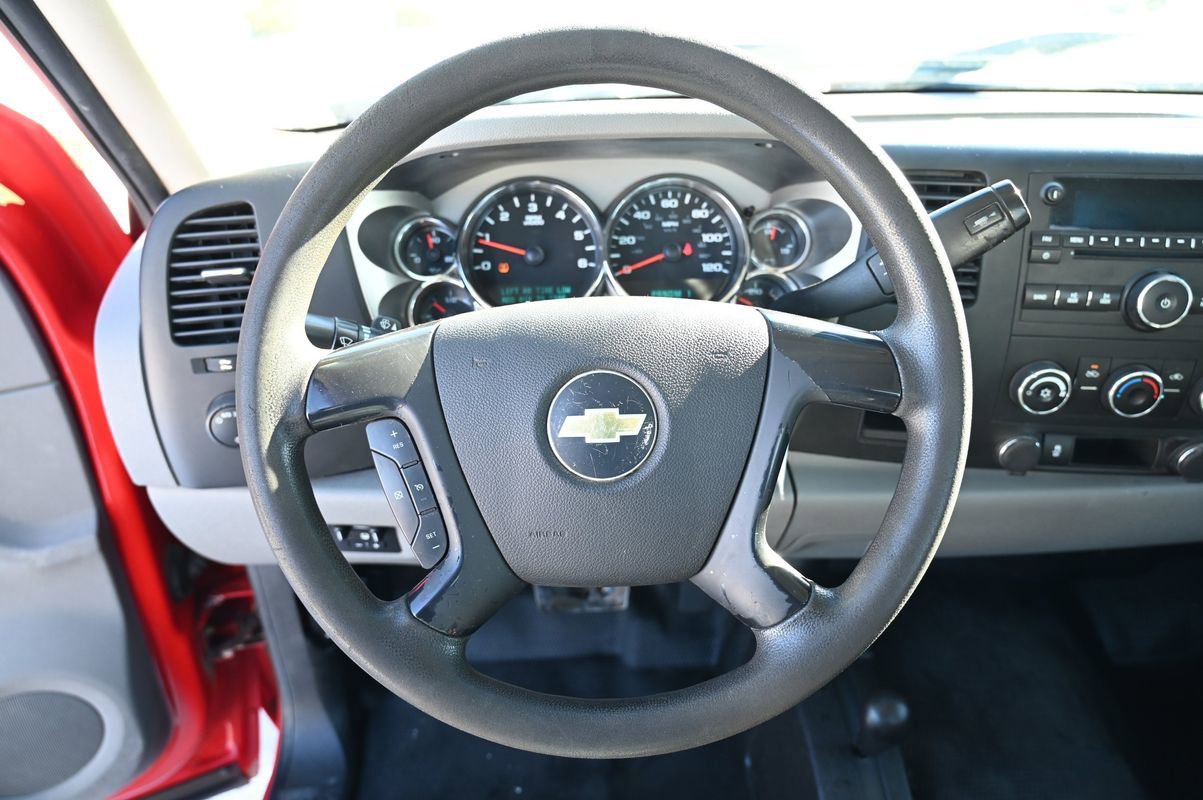 Used 2014 Chevrolet Silverado 2500 W/T w/ Snow Plow Prep Package image 22