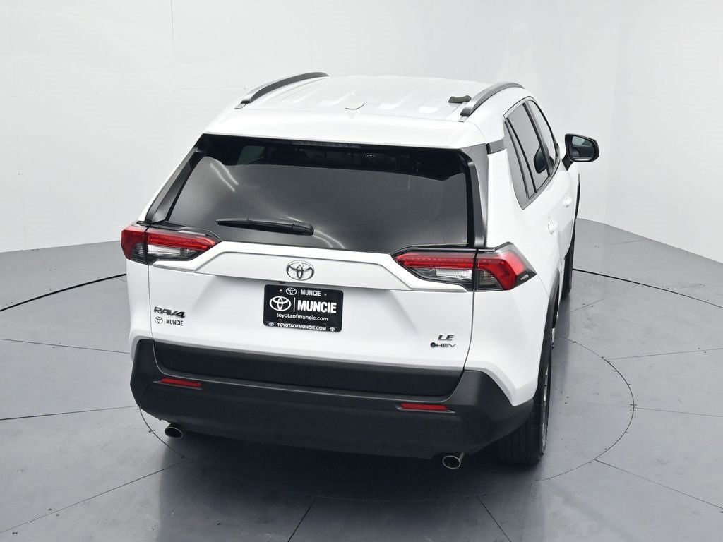 Used 2025 Toyota RAV4 LE image 61