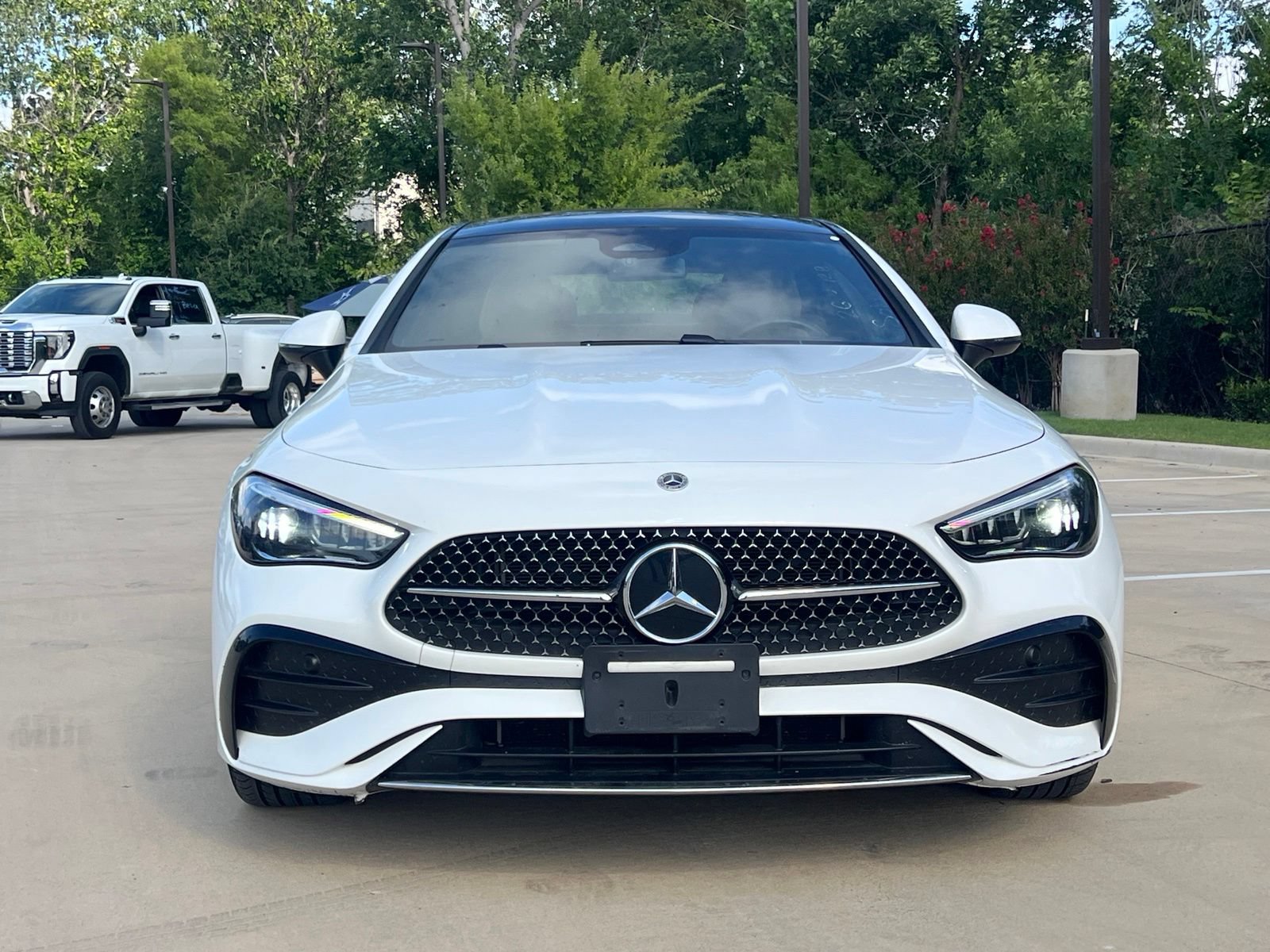 Used 2025 Mercedes-Benz CLE 300 4MATIC Coupe w/ AMG Line image 2