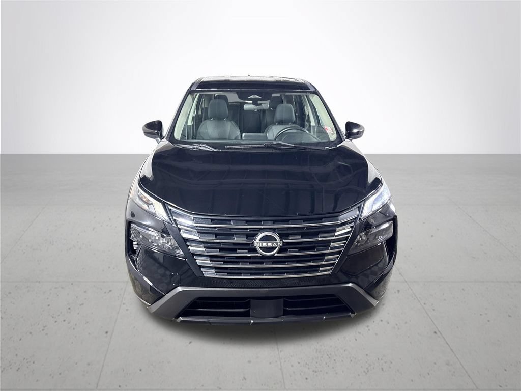 Used 2024 Nissan Rogue SV AWD/4WD image 3