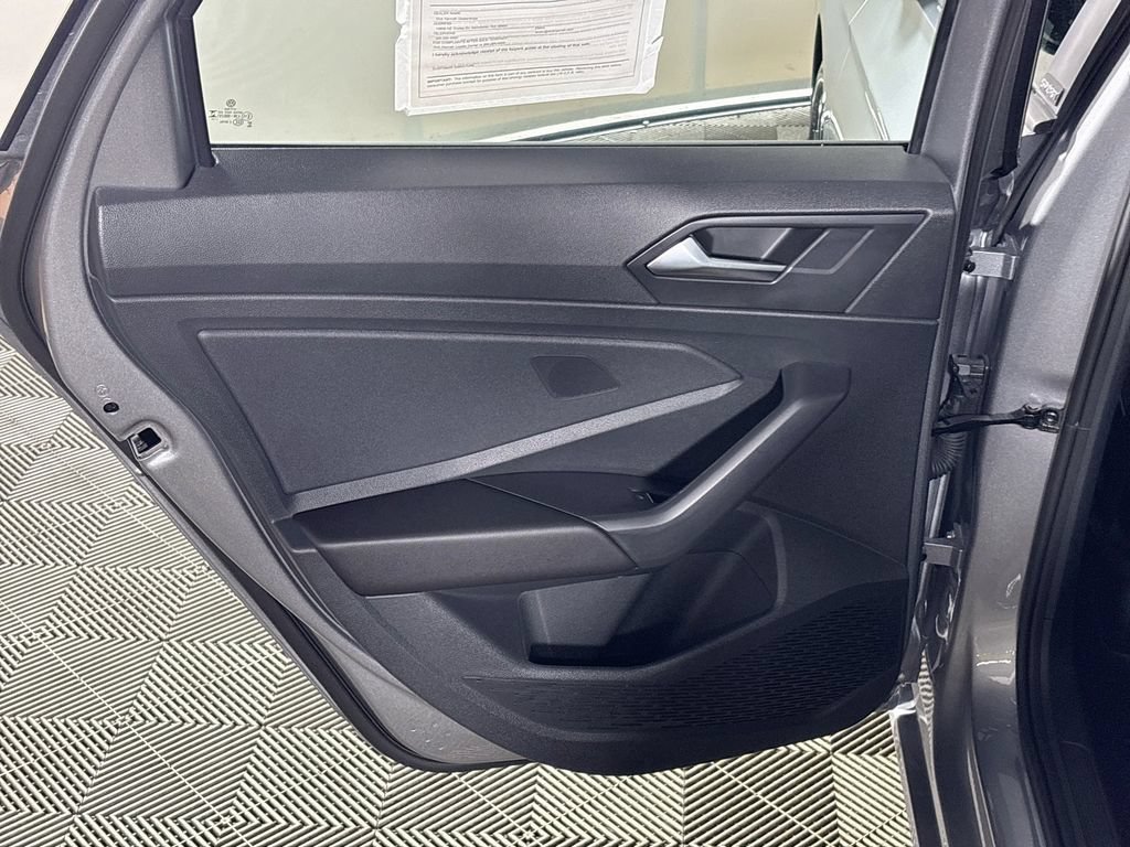 Used 2025 Volkswagen Jetta Sport FWD image 20