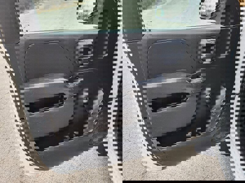 Used 2015 GMC Sierra 1500 2WD Regular Cab image 21