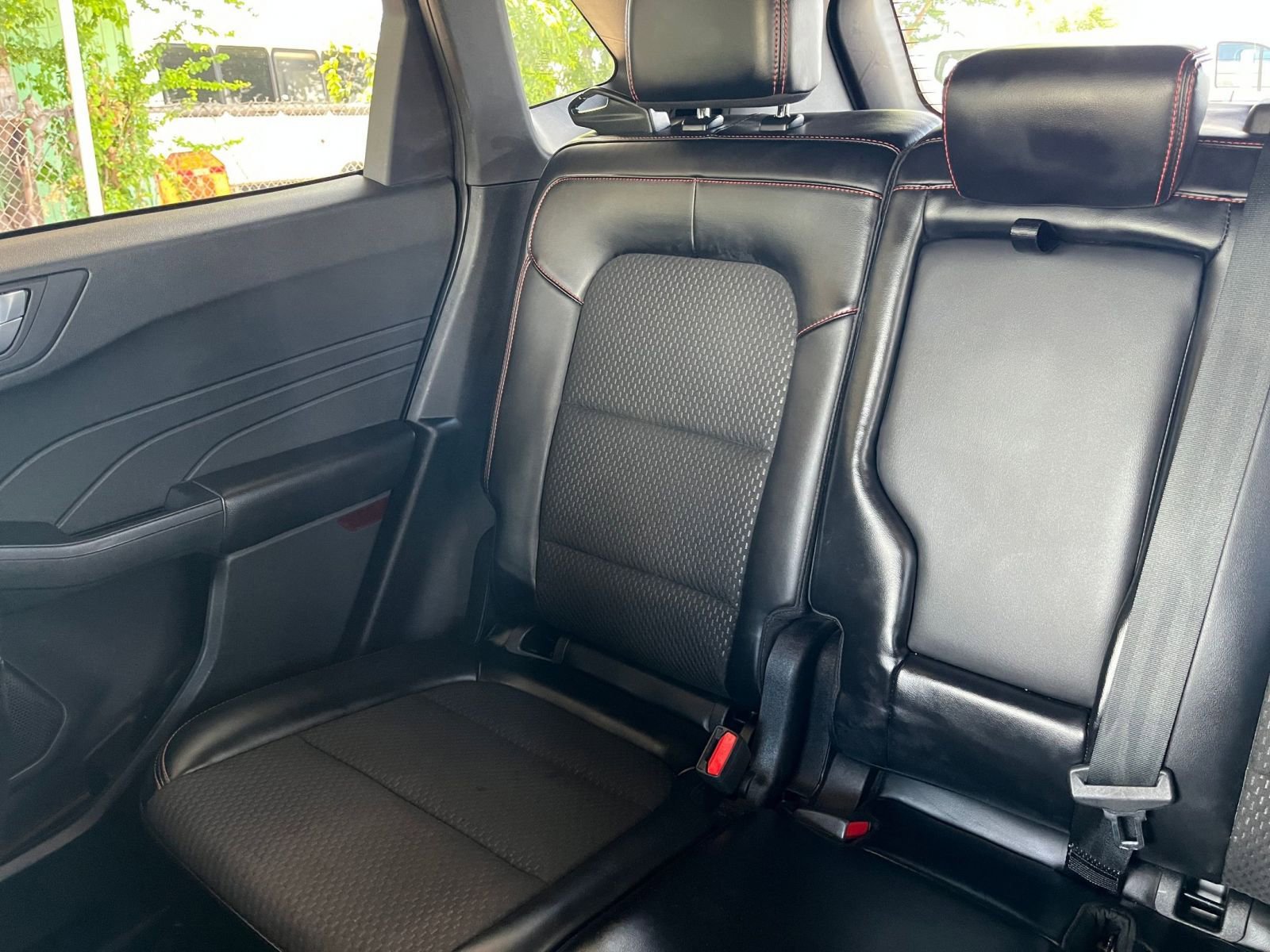 Used 2023 Ford Escape ST-Line image 39