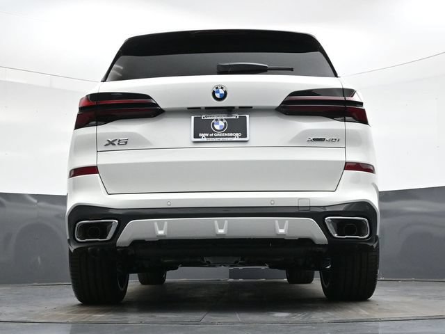 Used 2026 BMW X5 xDrive40i w/ M Sport Package AWD/4WD image 31