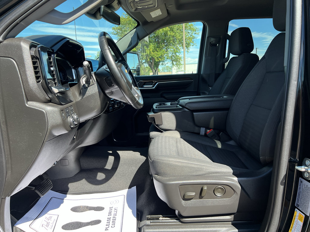 Used 2024 Chevrolet Silverado 2500 LT w/ Convenience Package AWD/4WD image 30