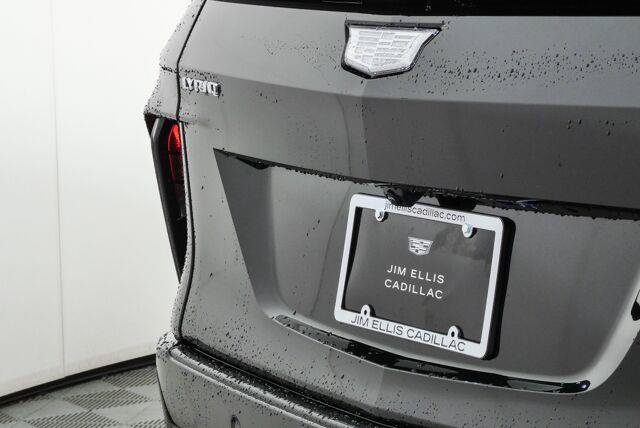 Used 2025 Cadillac Lyriq Sport AWD/4WD image 7
