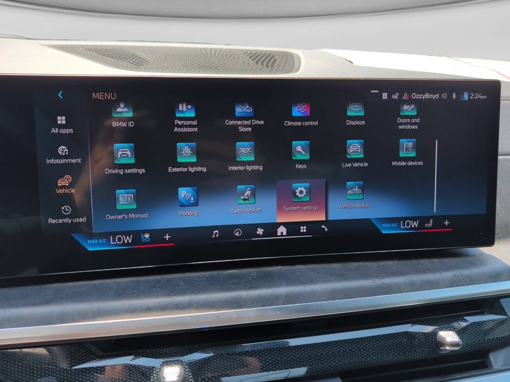 Used 2024 BMW X7 xDrive40i w/ Executive Package AWD/4WD image 21