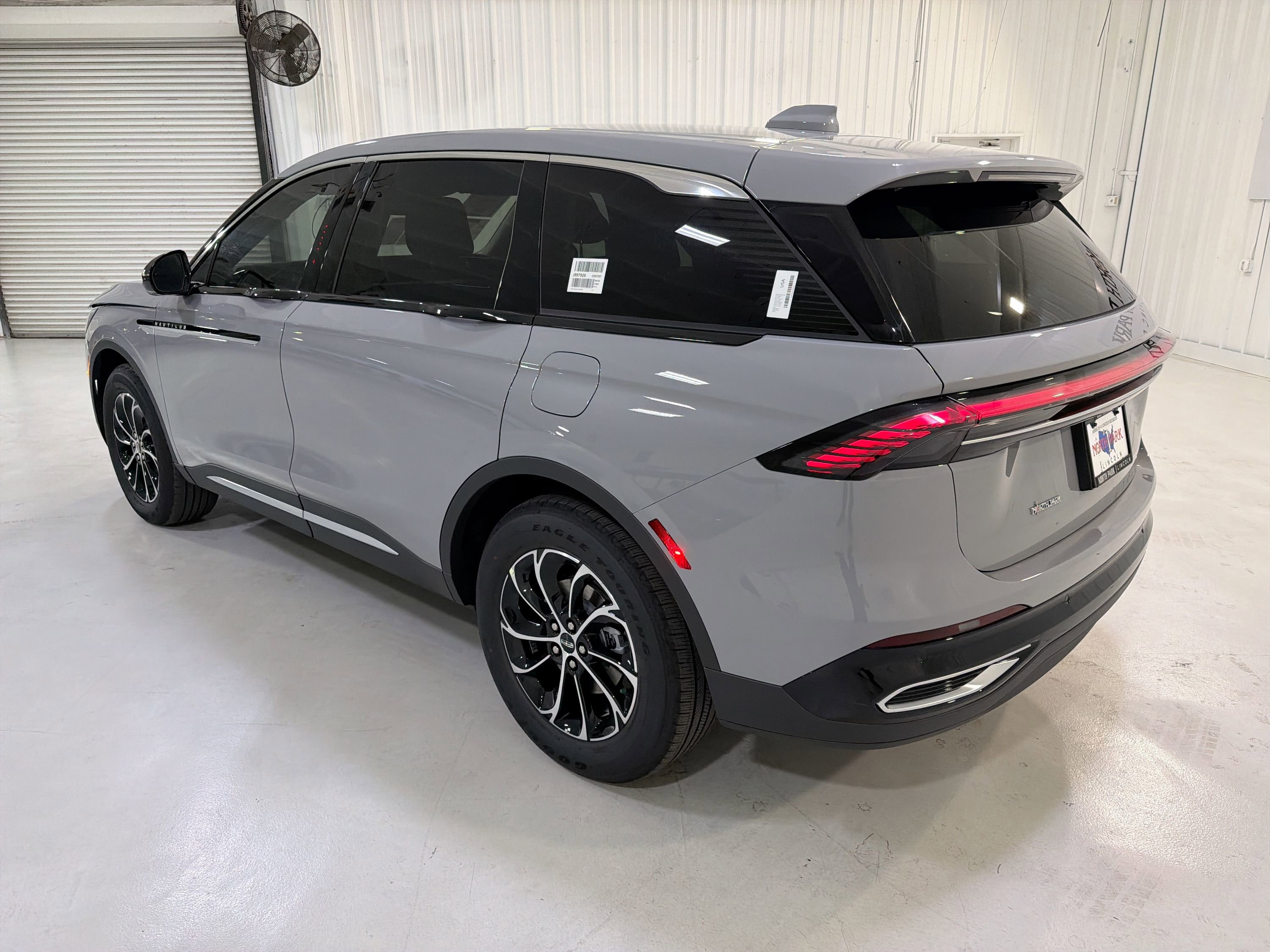 New 2026 Lincoln Nautilus Premier AWD/4WD image 25