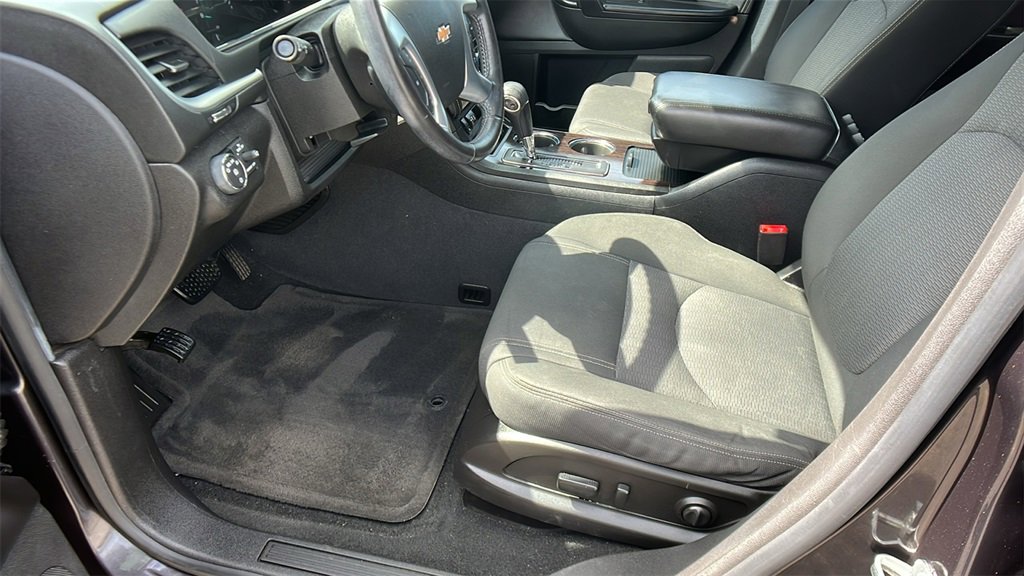 Used 2016 Chevrolet Traverse LT w/ Style and Technology Package image 13