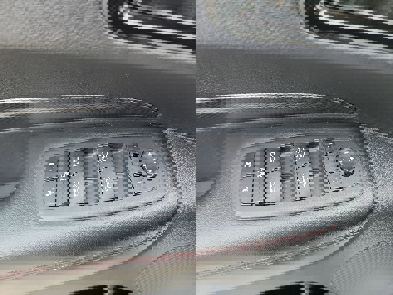 Used 2023 Dodge Durango GT image 11