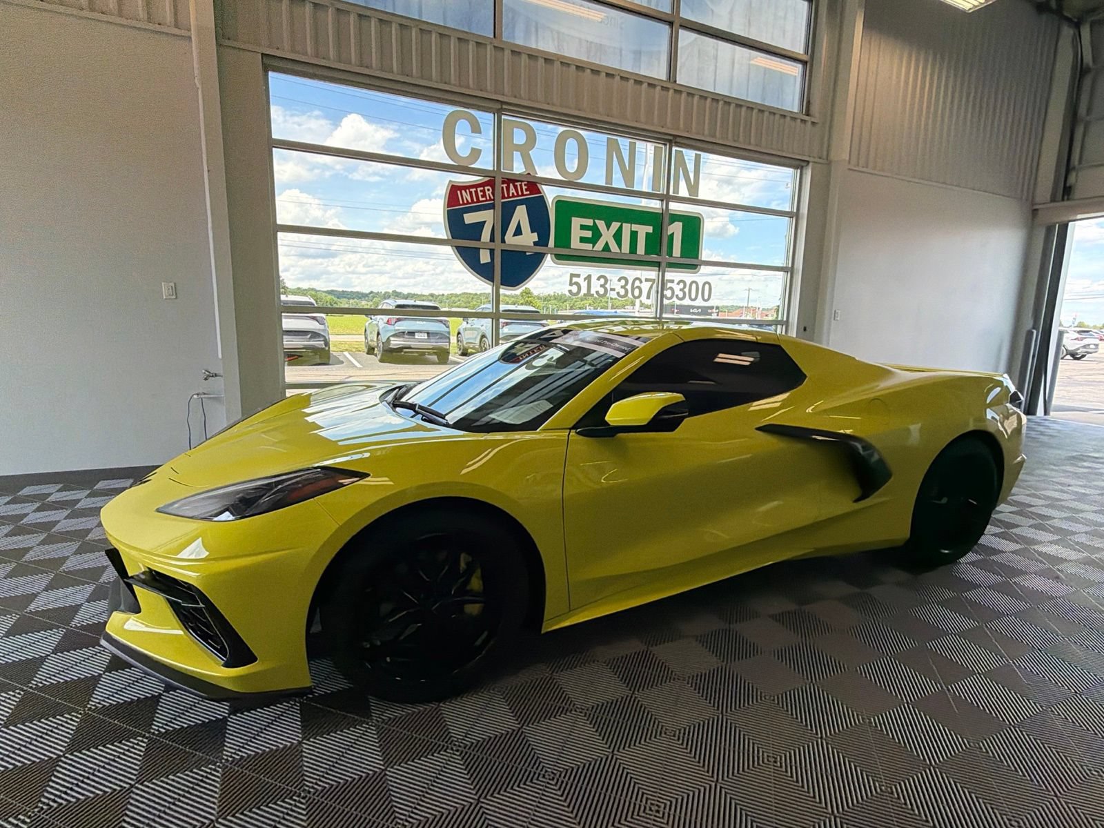 Used 2023 Chevrolet Corvette Stingray Premium Conv w/ Battery Protection Package RWD image 3