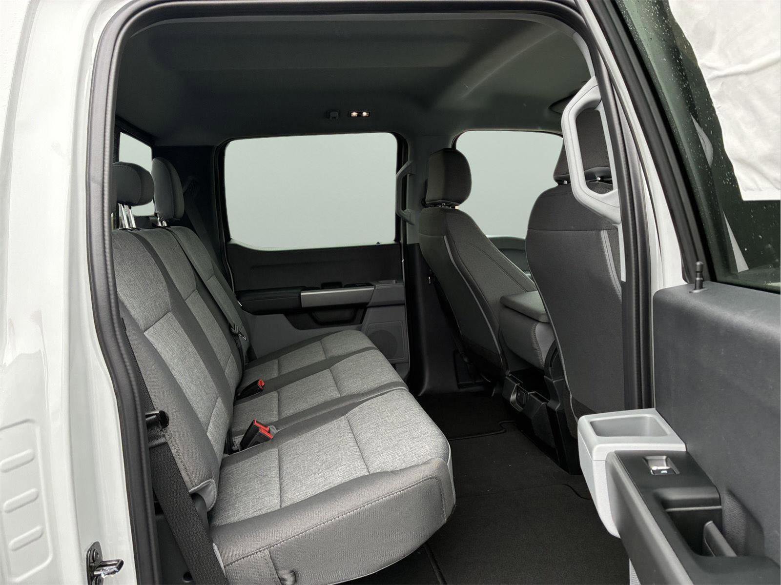New 2026 Ford F250 XL w/ STX Appearance Package AWD/4WD image 11