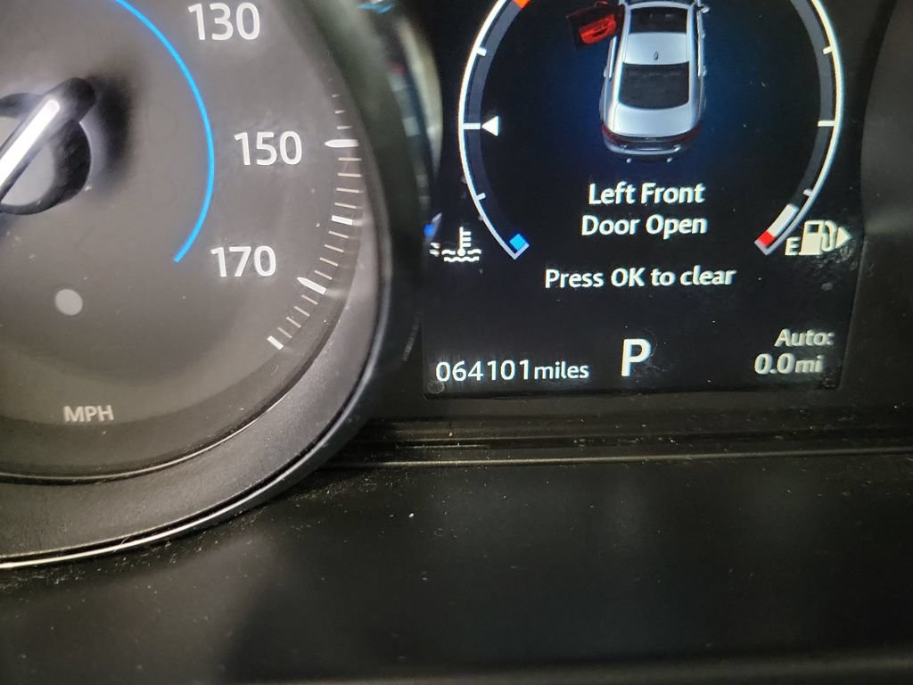 Used 2018 Jaguar XF Premium AWD/4WD image 27