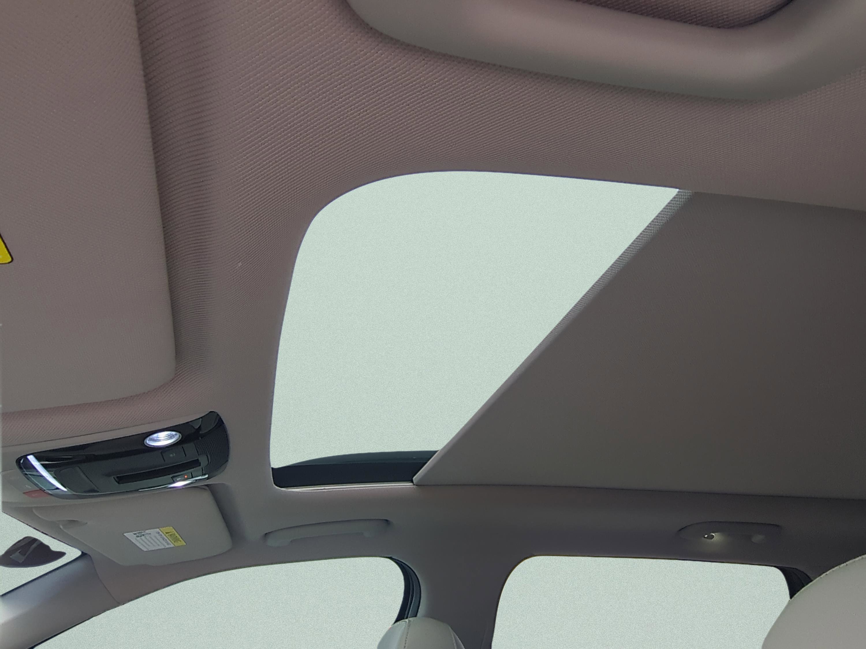 Certified 2023 Kia Sorento S w/ Panoramic Sunroof Package AWD/4WD image 20