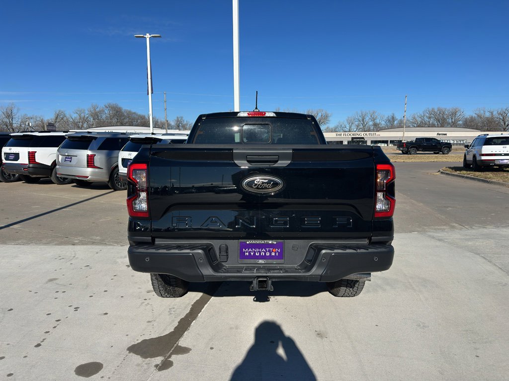 Used 2025 Ford Ranger Lariat w/ Black Appearance Package image 11