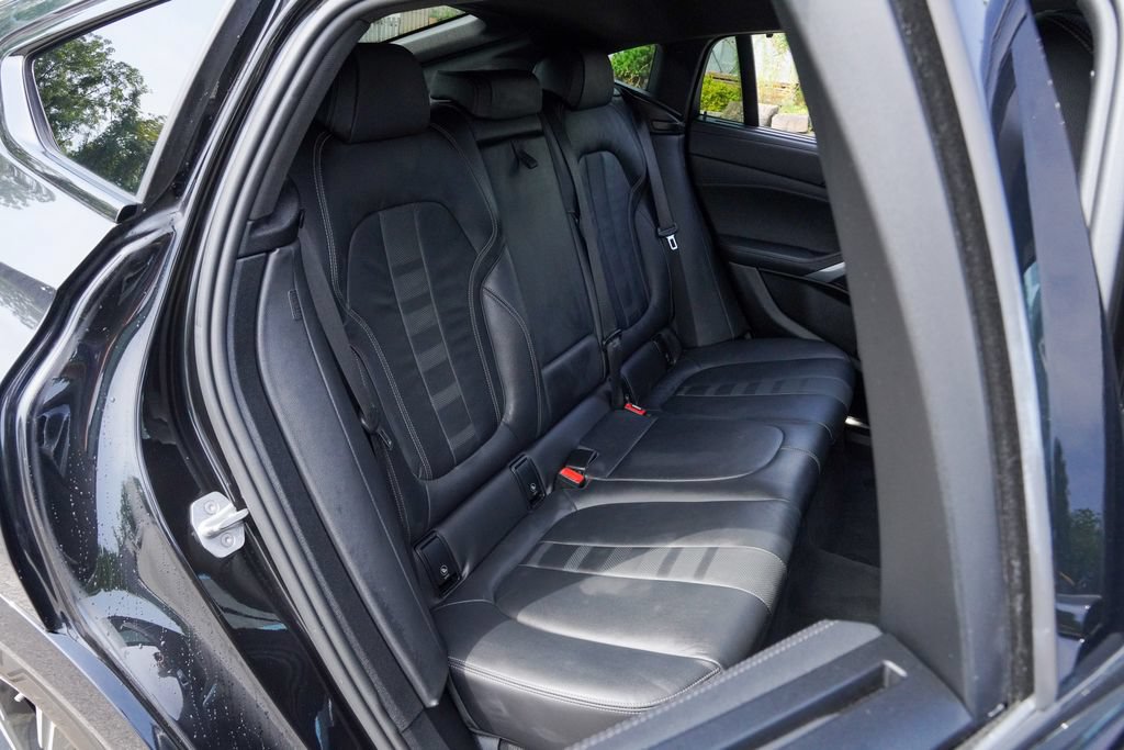 Used 2020 BMW X6 xDrive40i w/ Executive Package AWD/4WD image 44