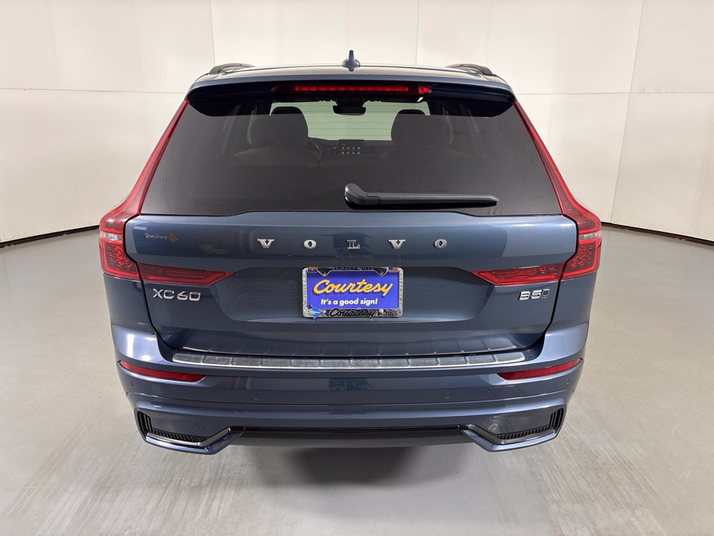 Used 2026 Volvo XC60 B5 Plus AWD/4WD image 7