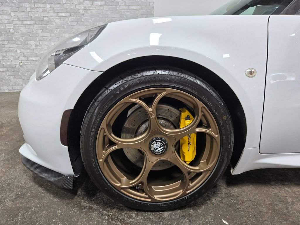 Used 2018 Alfa Romeo 4C Spider RWD image 47