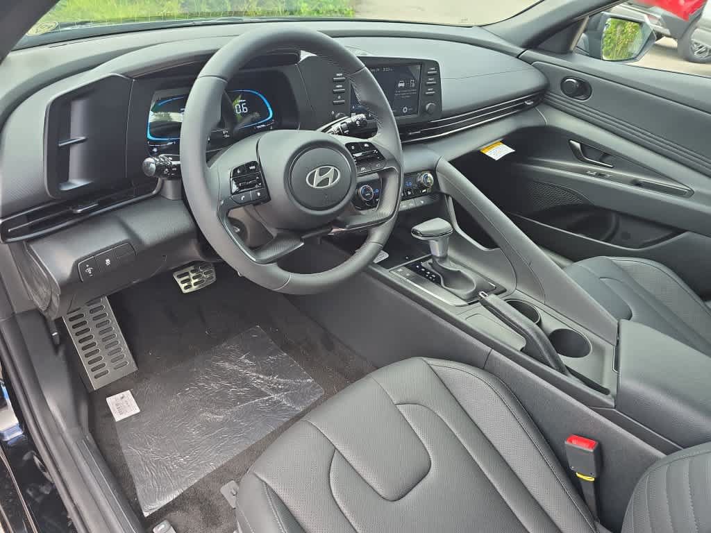 New 2026 Hyundai Elantra SEL Sport FWD image 15