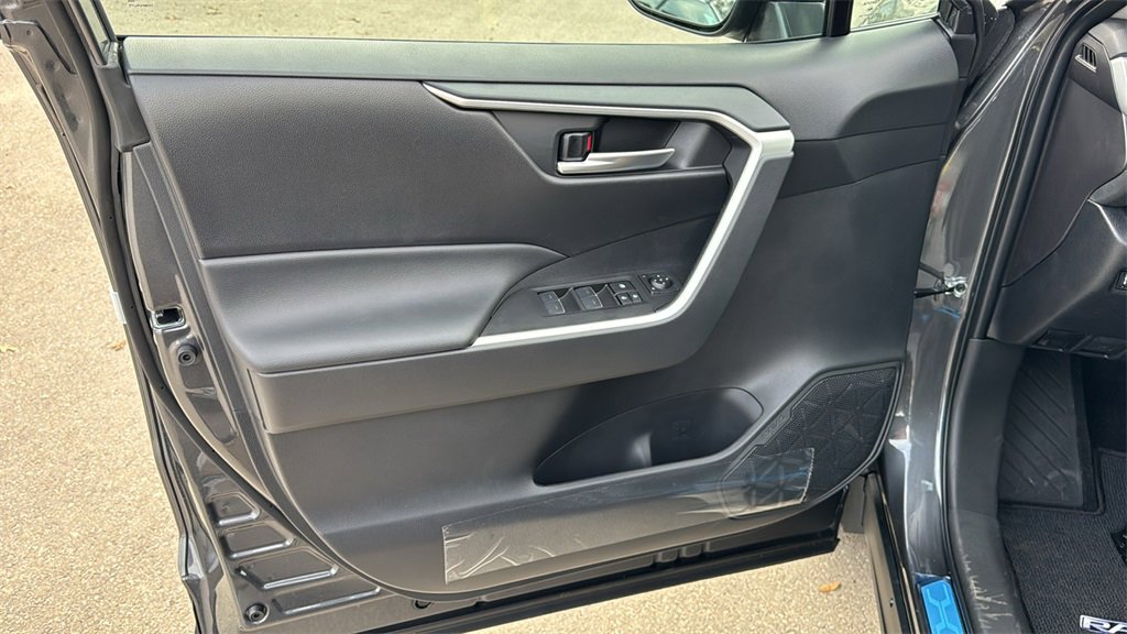 New 2025 Toyota RAV4 XLE image 13