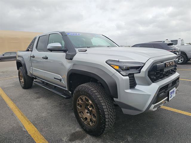 Used 2024 Toyota Tacoma 4x4 Double Cab Hybrid image 43