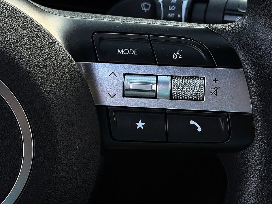 Certified 2025 Hyundai Santa Cruz SEL image 14