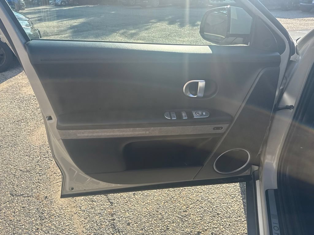 Certified 2023 Hyundai Ioniq 5 Limited AWD/4WD image 11