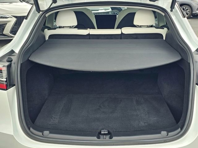 Used 2023 Tesla Model Y Performance image 10