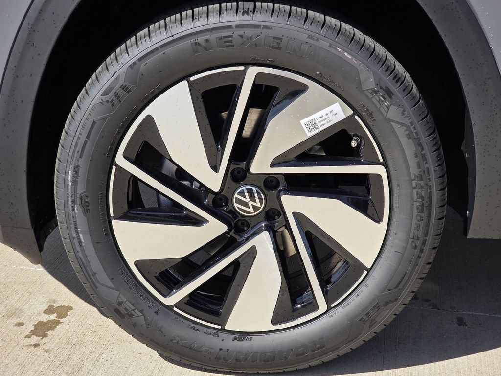 New 2026 Volkswagen Atlas SE FWD image 8