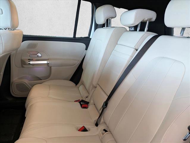 Certified 2025 Mercedes-Benz GLB 250 4MATIC image 17