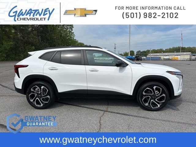 Used 2024 Chevrolet Trax RS w/ Driver Confidence Package image 4