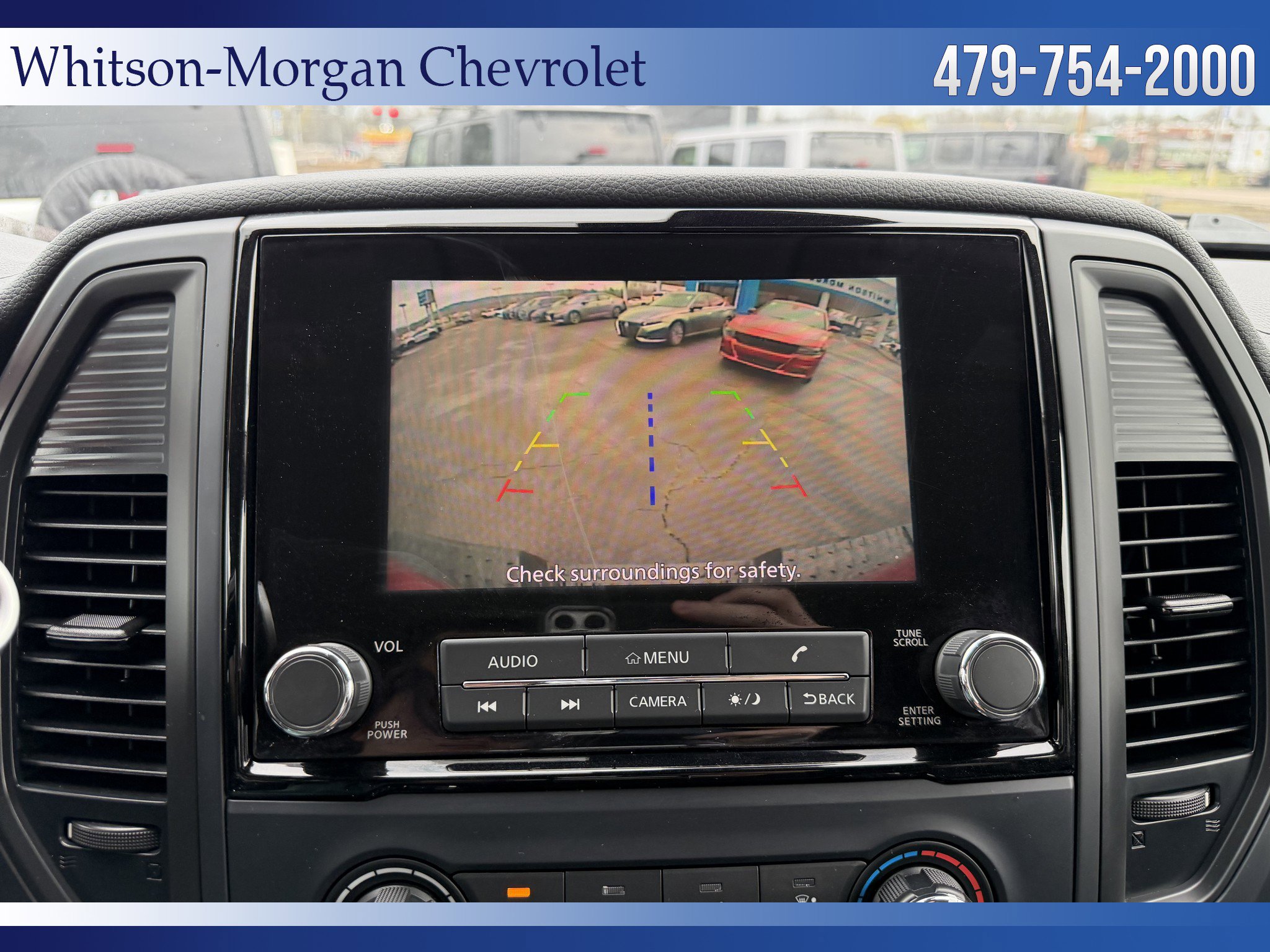 Used 2022 Nissan Titan SV image 25