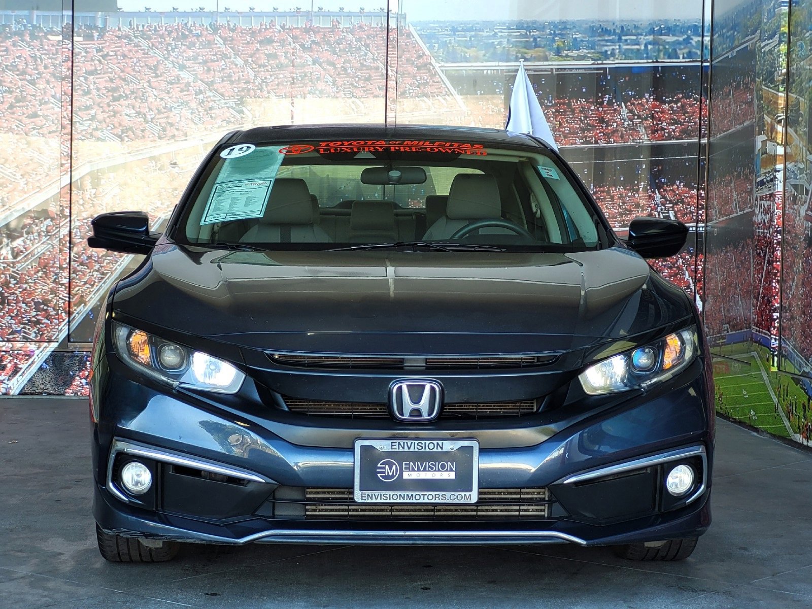Used 2019 Honda Civic EX image 2