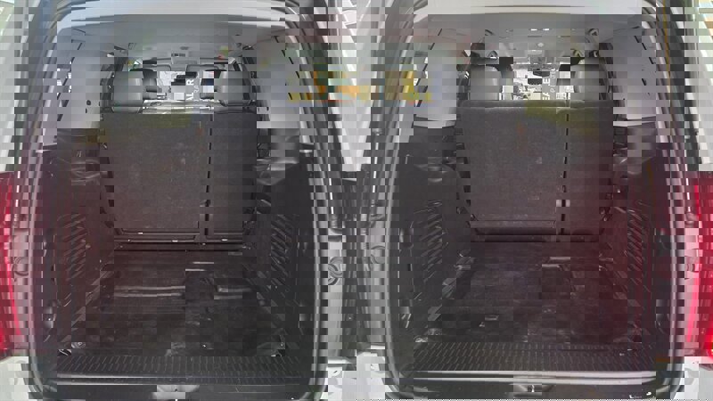 Used 2019 Chevrolet Tahoe 4WD w/ Enhanced Driver Alert Package image 28